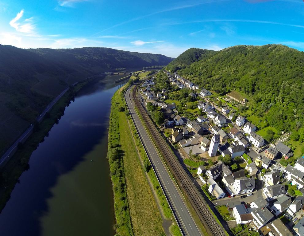 Ferienwohnungen Haus Am Wuerzlaysteig Lehmen ภายนอก รูปภาพ