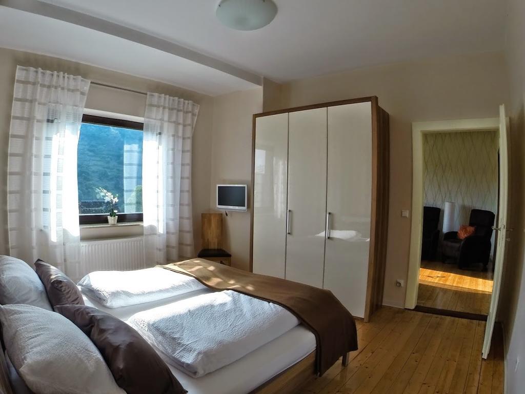 Ferienwohnungen Haus Am Wuerzlaysteig Lehmen ห้อง รูปภาพ