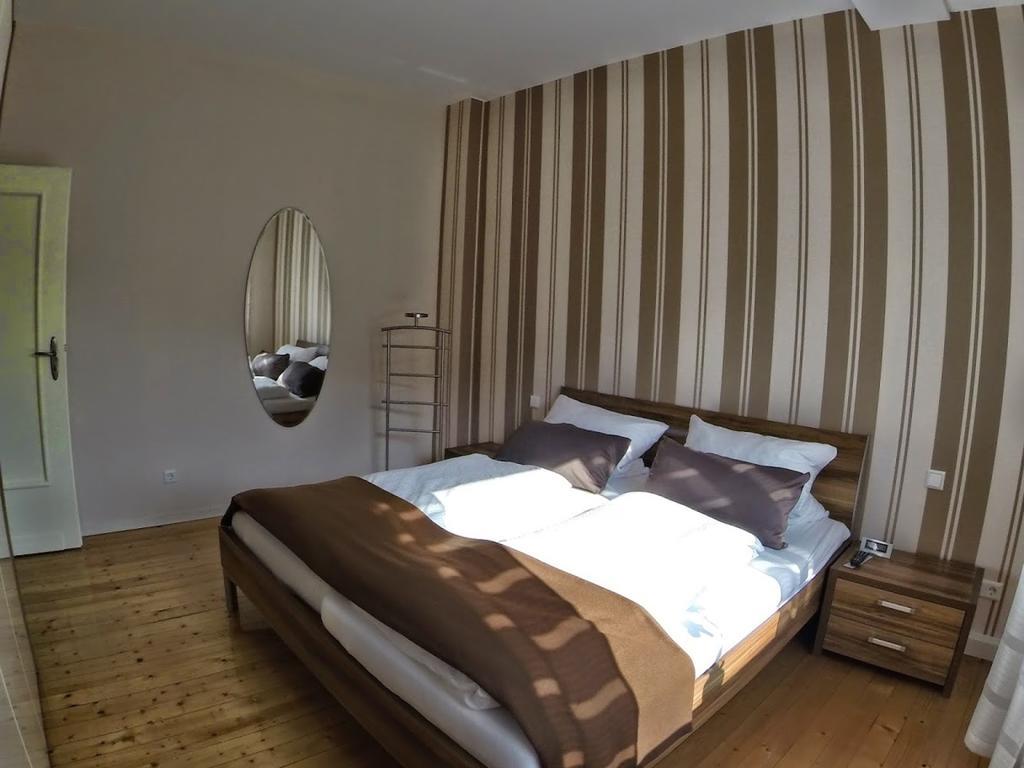 Ferienwohnungen Haus Am Wuerzlaysteig Lehmen ห้อง รูปภาพ