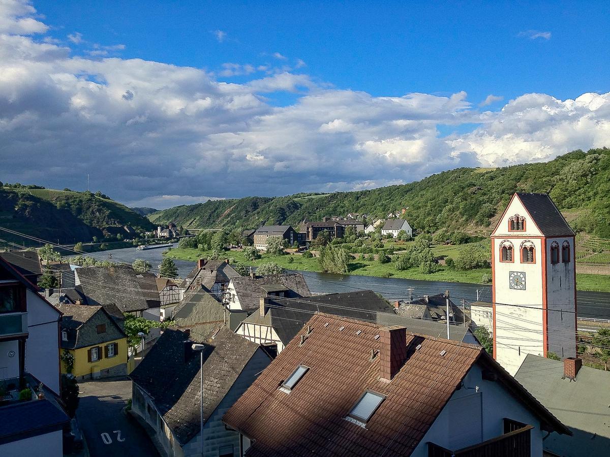 Ferienwohnungen Haus Am Wuerzlaysteig Lehmen ภายนอก รูปภาพ
